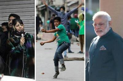 Mehbooba Mufti Meets PM Modi, Blames Pakistan For Kashmir Violence