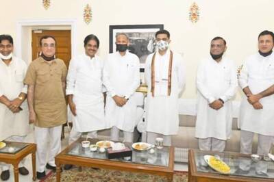 'Apne, Apne Hote Hain': Gehlot Strikes Emotional Chord on Pilot's Return But Says Could Prove Majority Even Without Rebels