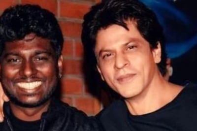 Jawan Postponed News: Shah Rukh Khan Spotted at Atlee's House Amid New Release Date Rumours; Watch