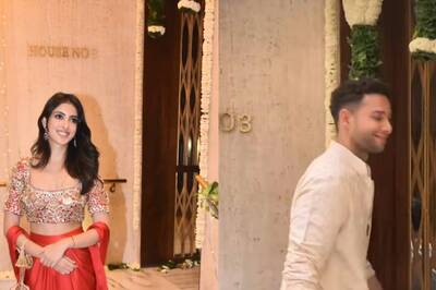 Siddhant Chaturvedi Blushes as Paparazzi Teases Him With Navya Nanda's Arrival at Manish Malhotra's Party