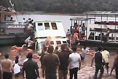 41 dead in boat mishap; safety rules tossed out