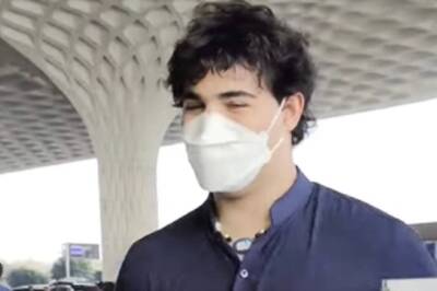CISF Official Stops Akshay Kumar's Son Aarav Outside Mumbai Airport; Watch