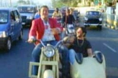 Munna, Circuit are comic book heroes