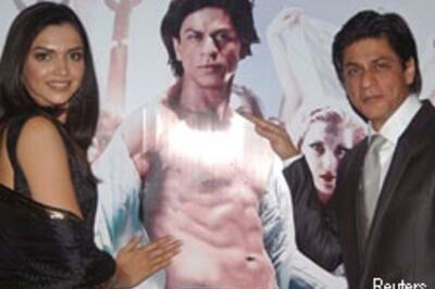 OSO a hit because of SRK's shirtless song: Farah