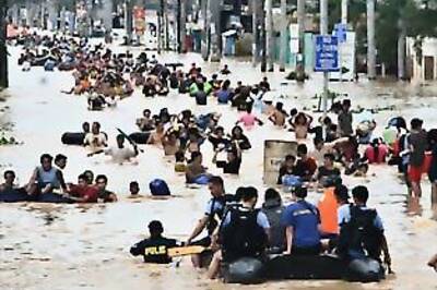 Typhoon batters Philippines, nearly 60 killed