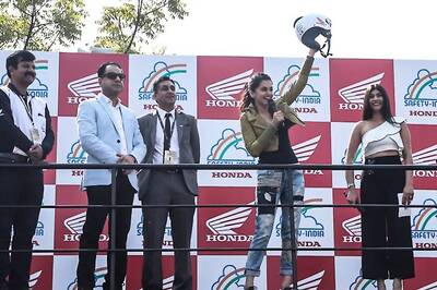 Auto Expo 2018: Automobile Manufacturers, Bollywood Emphasise On Road Safety