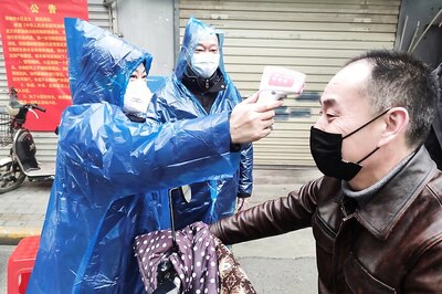 China May Soon Lift Quarantine on Virus-hit Hubei Province, Says Official