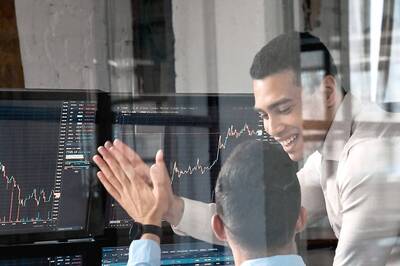 Karnataka Bank Shares Surge 20%, Hit Fresh 52-Week High After Net Profit Soars to 228%