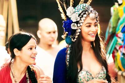 Pooja Hegde Teams Up With Allu Arjun in DJ