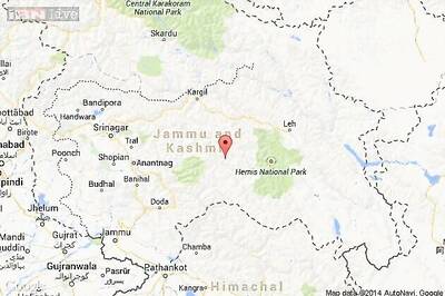 Army foils infiltration bid, guns down three terrorists