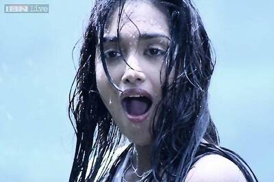 Rabia conducts sting operation in Jiah Khan's case, has Aditya Pancholi fuming