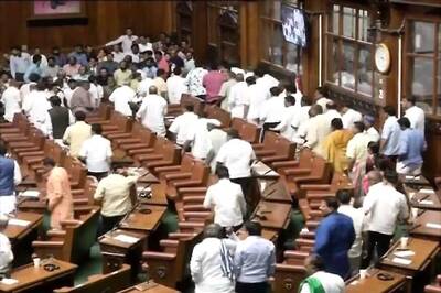 Karnataka Floor Test Live: Kumaraswamy Wins Trust Vote After BJP MLAs Walk Out