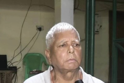 Lalu Yadav Admitted to Emergency Ward of Delhi’s AIIMS After Complaining of Drowsiness, High Fever