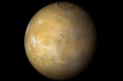 'Flowing' Water on Mars May be Sand And Dust: Study