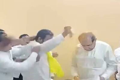 Watch | Maharashtra Man Throws Haldi on State Revenue Minister Over Reservation Demand