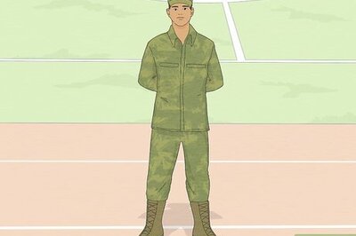 How to Salute Like a Soldier