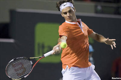 Berdych derails Federer in Miami fourth round