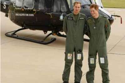 Photogallery:  Britain's princes get flying lessons