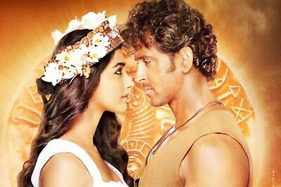 Mohanjo Daro: Hrithik Roshan, Pooja Hedge Characters Look Deep In Love