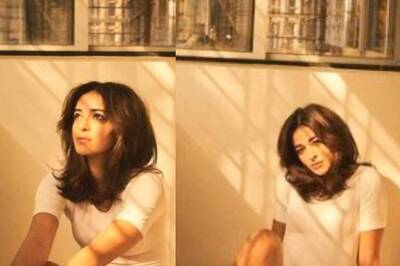 Ananya Panday Ditches Pants For White Top in Latest Photoshoot, Fans Gush Over Her