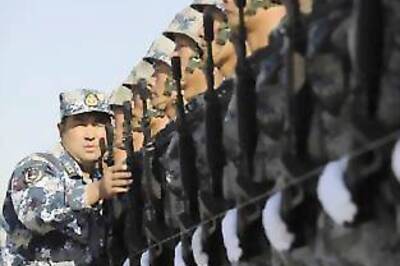 Force China: the military strength of the dragon