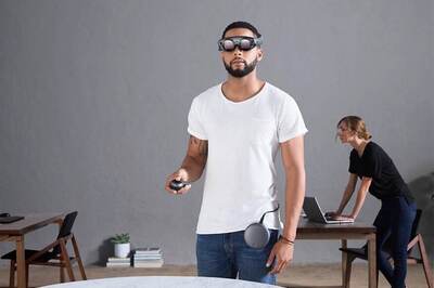 Magic Leap Unveils Mixed-Reality Goggles