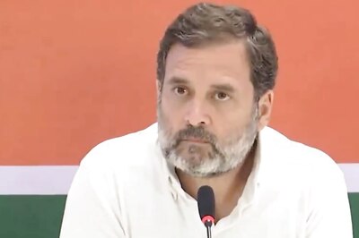 Rahul Gandhi Mocks Journo for Question on Amethi, Rae Bareli Seats