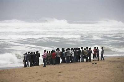 Cyclone Phailin threatens 12 million along India's eastern coast, says NDMA