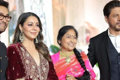 Shah Rukh Khan, Aamir Khan FIRST Pic From Ira Khan Reception Out; Duo Poses With Nupur's Mom