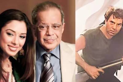 'Wish I Still Had U Between Us': Rupali Ganguly Pens Heartwarming Note For Her Director Father