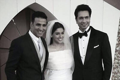 Photo of the day: 'Best Man' Akshay Kumar poses with Rahul-Asin post their Christian wedding