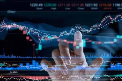 Sensex Closes 99 pts Higher, Nifty Above 18,600; IT Stocks Shine