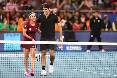 IPTL: Roger Federer enthralls fans on India debut