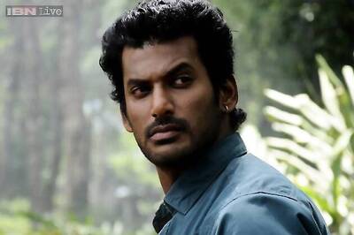 Things turn bitter between Tamil actor Vishal Krishna and South Indian film artistes' association president R Sarath Kumar