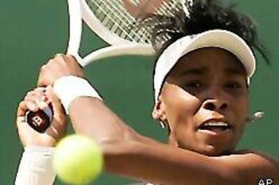 Venus wins Wimbledon women's singles title | Pics