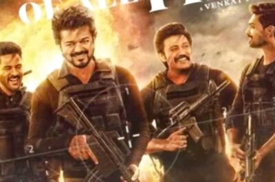 Recognise This Child Sitting With Thalapathy Vijay; Hint - Her Mother Is A Popular Actress