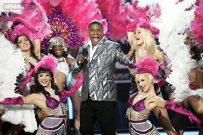 Comic Tracy Morgan improving after crash, out of critical condition