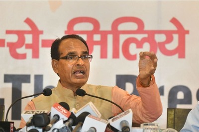'Begun With 4, Will Grab 17': Shivraj Warns KCR of BJP's 'Mission South India' in Telangana