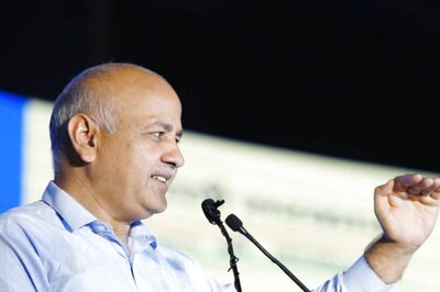 Need to Pay Attention to Every Small Issue to Improve Current Education System: Sisodia