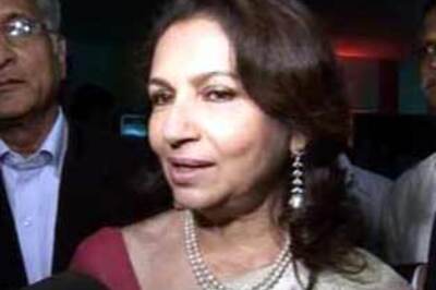 FICCI meet felicitates Shashi, Sharmila on final day