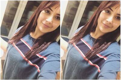 Shehnaaz Gill Posts Selfie in Sidharth Shukla’s T-shirt, Netizens Flood the Comment Section