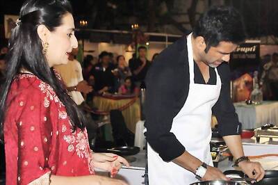 Snapshot: Suniel Shetty turns chef for his wife Mana