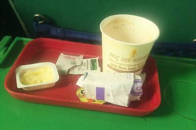 Indian Railways Serves a Dose of 'Hindutva' With Meals