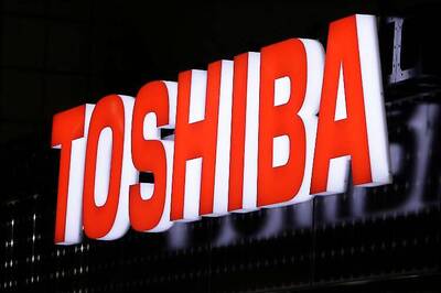Toshiba posts $318 million loss in wake of major accounting scandal