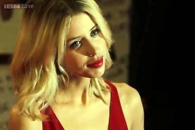 Musician Bob Geldof's 25-year-old daughter Peaches found dead