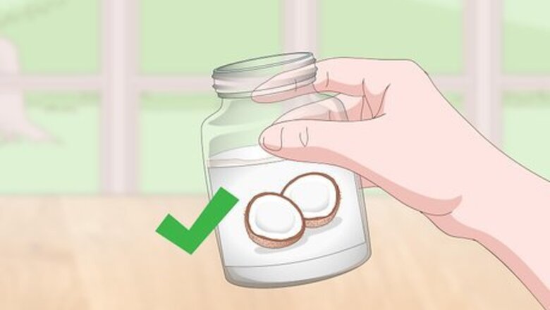 How to Condition Your Hair With Homemade Products