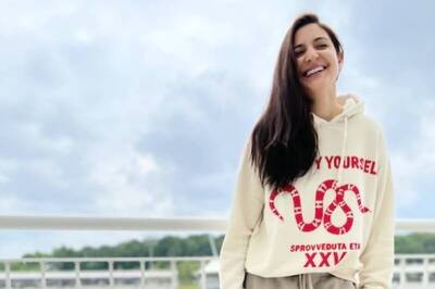 Anushka Sharma Praises Mother Who Caught Cricket Ball While Holding Toddler