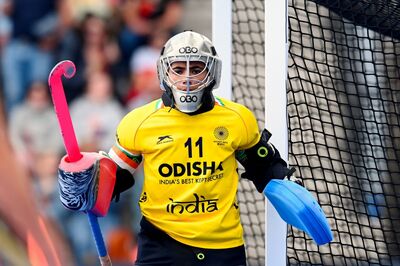 Savita Punia Feels The Dual Responsibility of GoalKeeper and Captain Requires To Train Differently