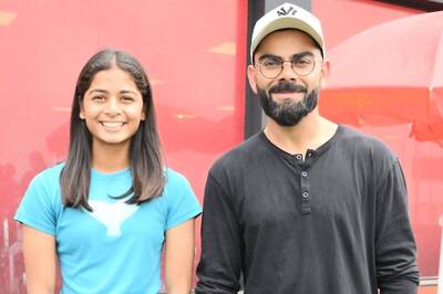 'Dreams do Come True': Fangirl Sheyanka Patil on Cloud Nine After Meeting Idol Virat Kohli at RCB Camp