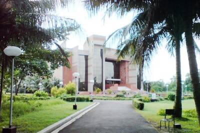 IIM Calcutta Holds City Meet in Virtual Mode for New Batch of Students